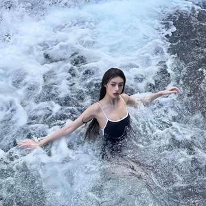 今日无事勾栏听曲