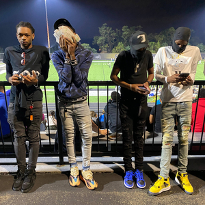 Tweak Out (feat. 2perfect & Moneymouf)