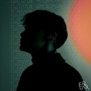 ใต้แสงไฟ (Live Session)