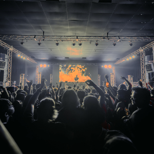 LIGHTS GO OUT (Afinity Remix)