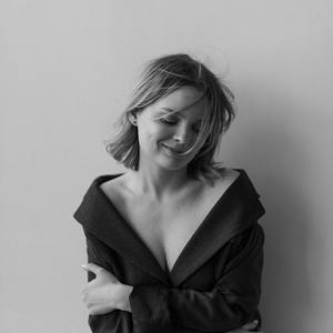 Только закрыть глаза