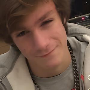 i SliT MY WrisT (feat. fvckbaylee)