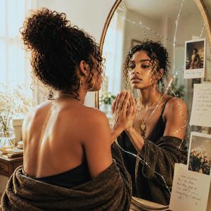 Crown Fits - Neo Soul Empowerment