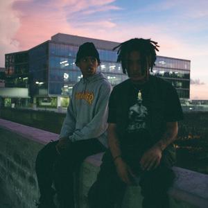 SWITCHBLADE (feat. AKIRI)