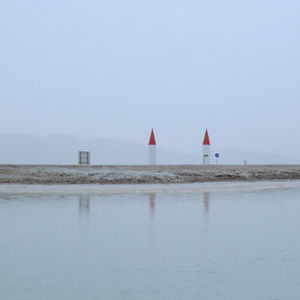 悄无声息的糊里糊涂