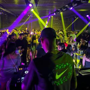 TU QUER MIL?? TOMAAA