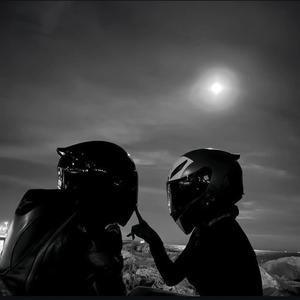 Talking to the Moon x Esclava (Sped Up)
