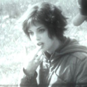 Так что если я умру первой, ты всё равно будешь мною окружён