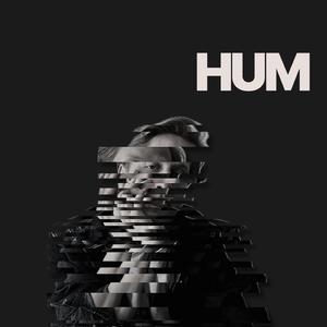 HUM