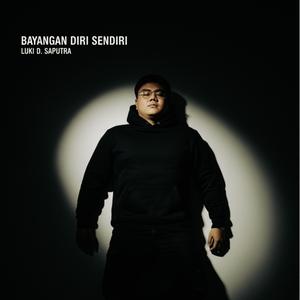 Memeluk Bayanganku Sendiri