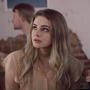 বন্দে মায়া লাগাইছে পিরিতি শিখাইছে