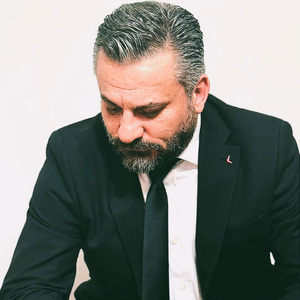 Bitmeyen Bir Hüzün